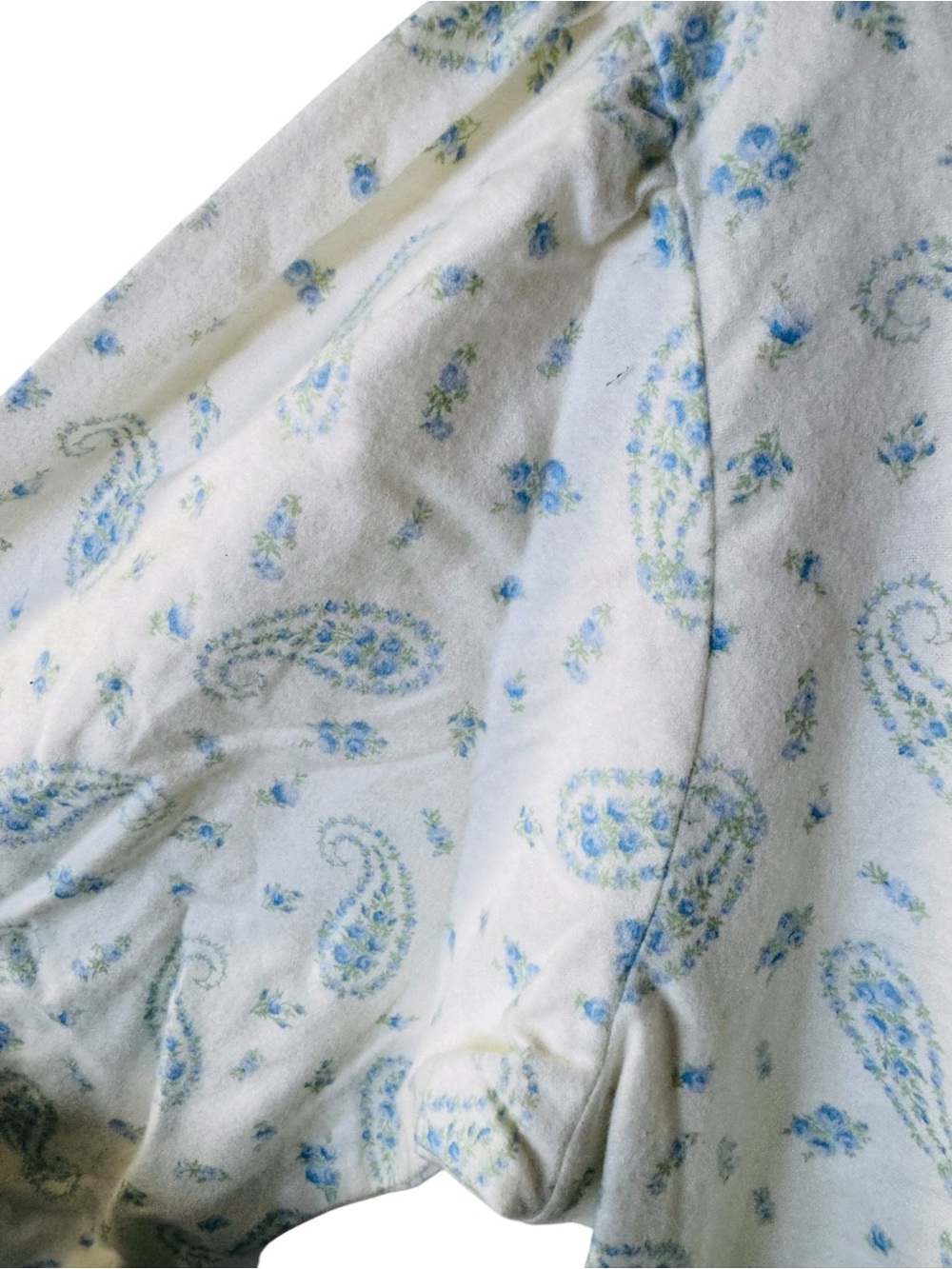 Laura Ashley Vintage White & Blue Paisley 100% Cotton Flannel Nightgown Size XL - Picture 6 of 10